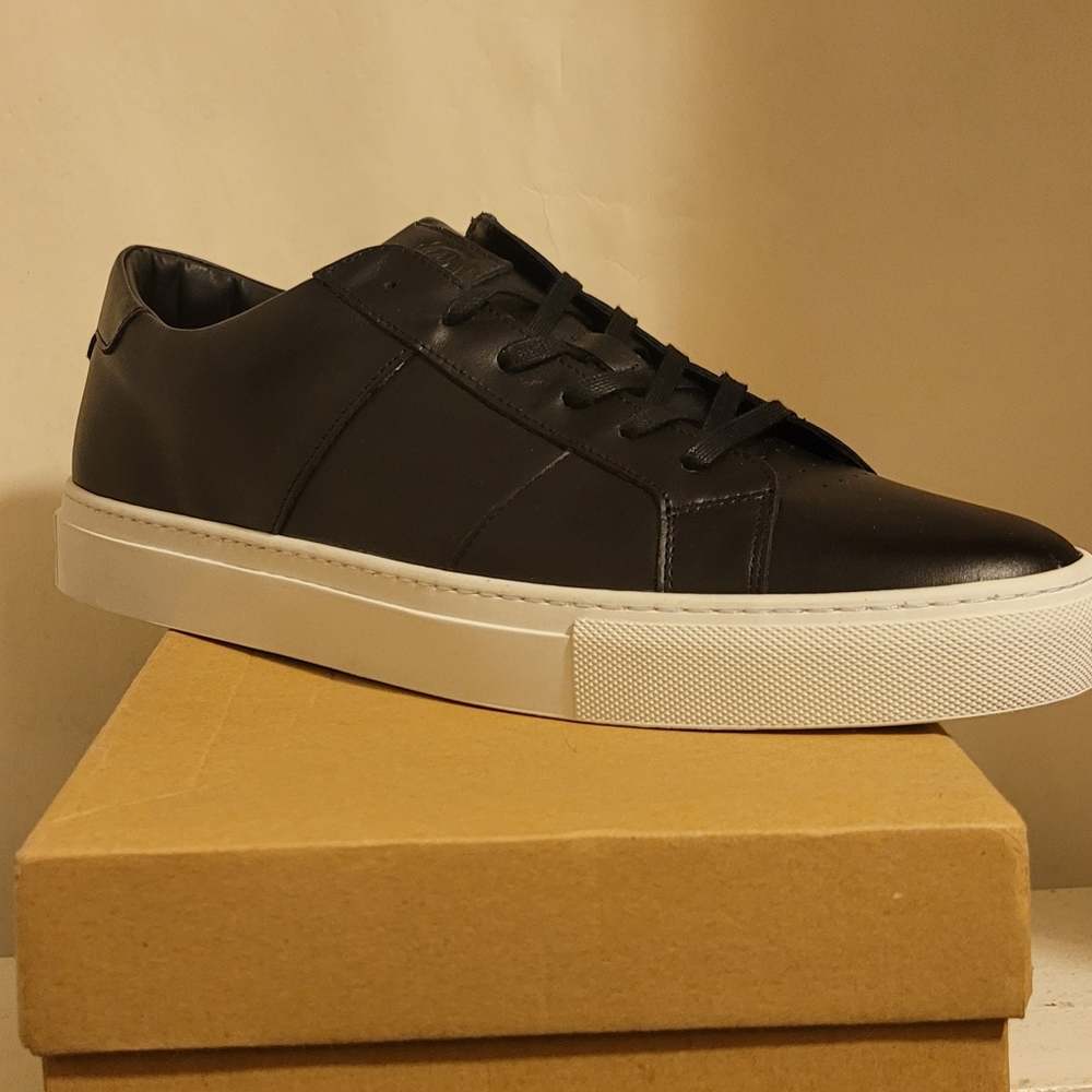 Greats Men sz 14 black and white